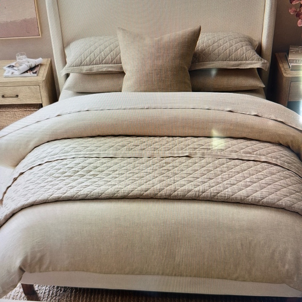 Pottery Barn Diamond Quilt Size King
